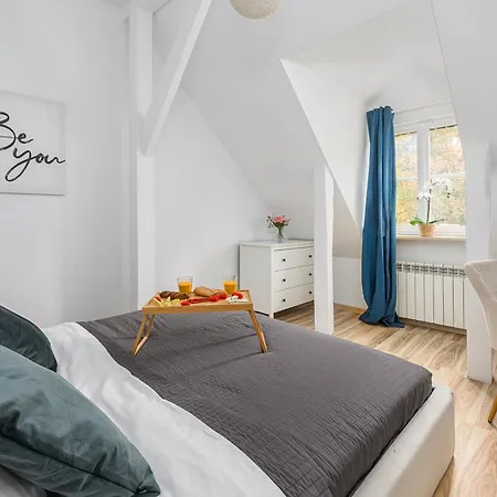 Lumina I 4-room For 10 Guests I 90m2 I In The Old Town Appartamento